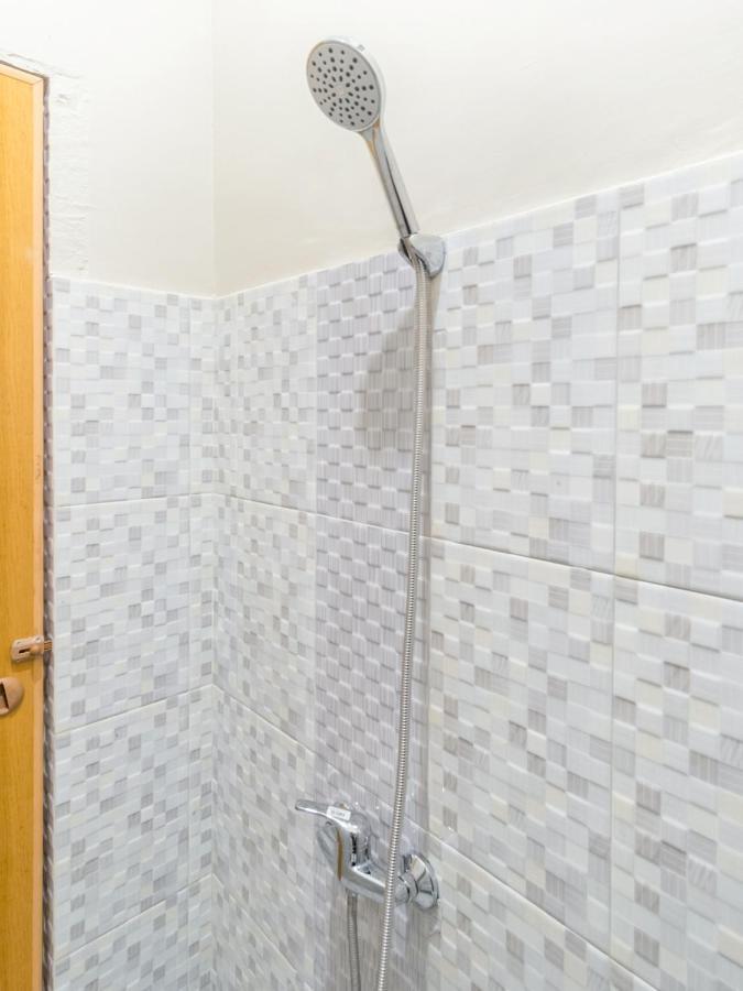 Reddoorz At Joyce Guest House Μεντάν Εξωτερικό φωτογραφία